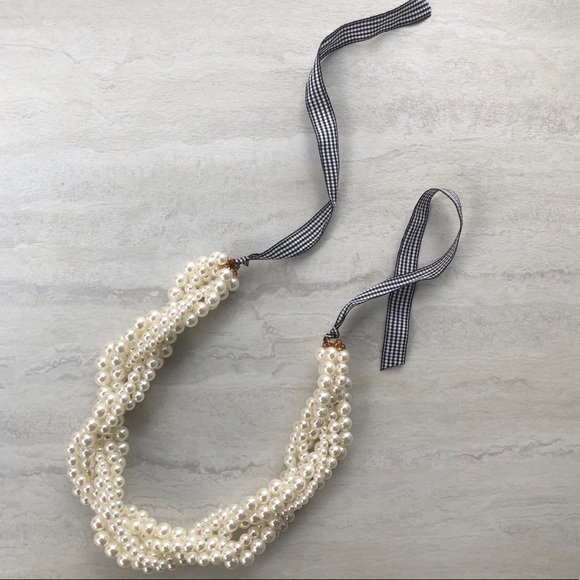 Handmade pearl Necklace ribbon detail - Picture 3 of 6
